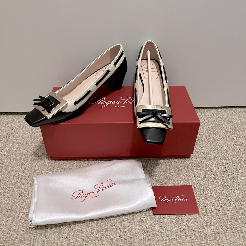 Roger Vivier Pumps